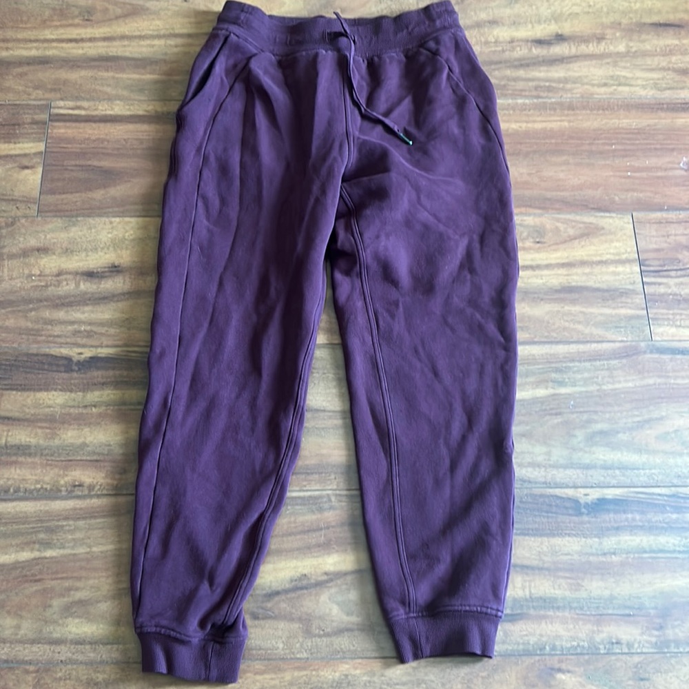 Lululemon sweats. Burgundy. Size 8. Perfect condition